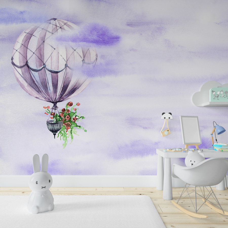 Fototapeta w delikatnych odcieniach Fioletowy Balon w Powietrzu do pokoju dziecięcego - główne zdjęcie produktu