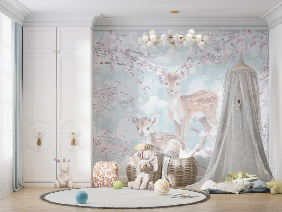 Fototapeta z motywem leśnym w delikatnych pastelowych kolorach idealnych do pokoju dziecięcego Dwie Sarenki- główne zdjęcie produktu