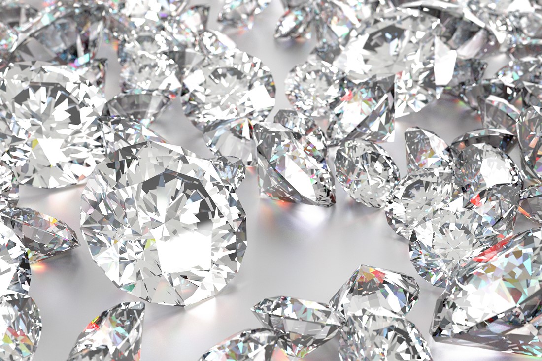 Luxury,Diamonds,On,White,Backgrounds